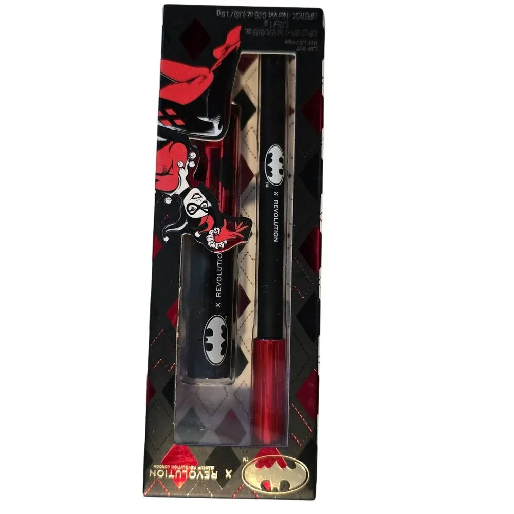 Harley Quinn & Poison Ivy X Revolution Beauty Makeup‎ Set & Comic Book
